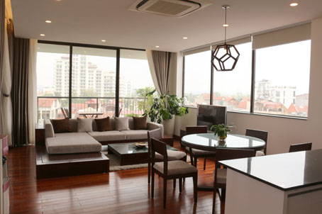 Beautiful 3 Bedrooms Lakeside Serviced Apartment in Westlake